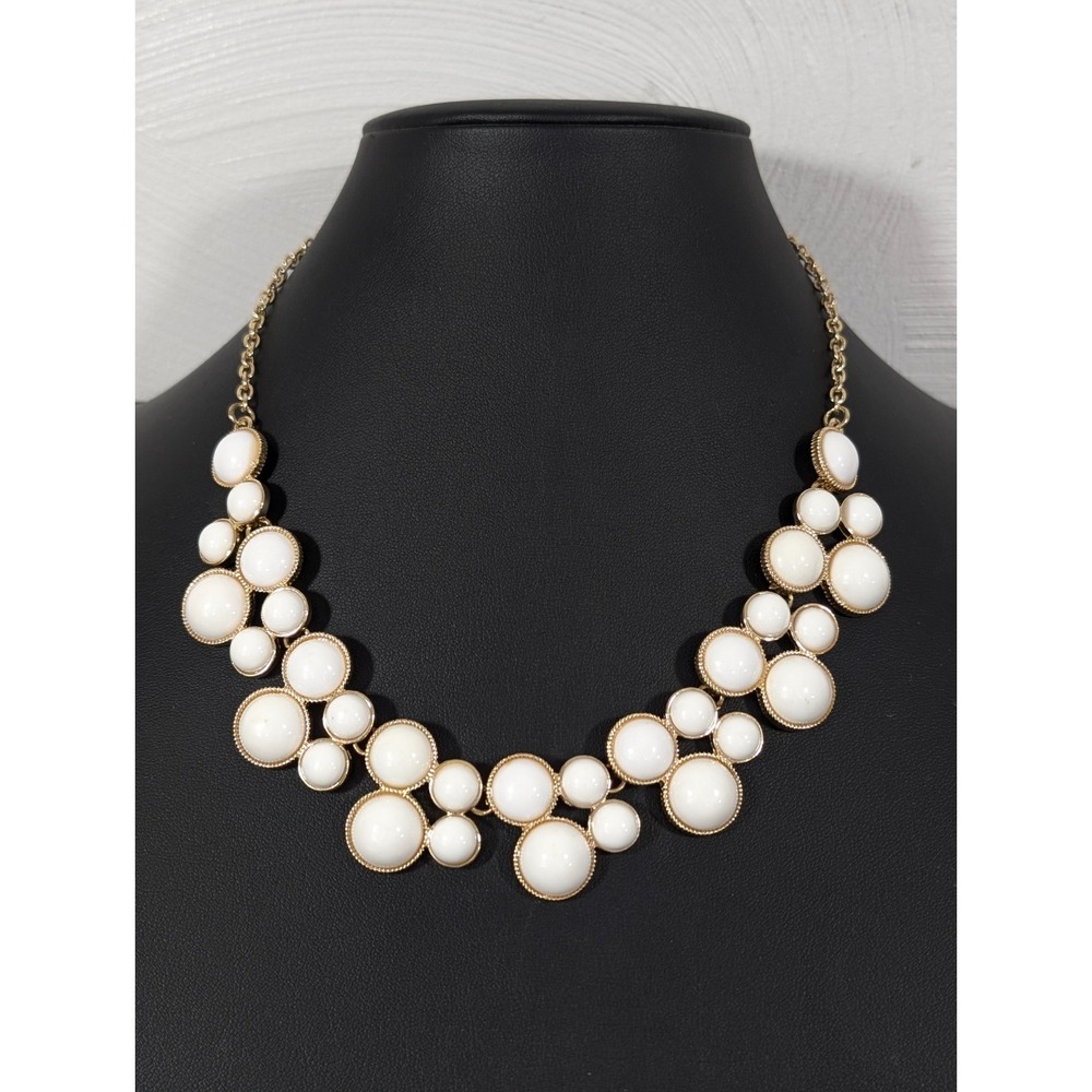 Liz Claiborne Classic Modern White Gold tone Bib Statement‎ Necklace Elegant 19"
